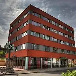 Hostel 2a