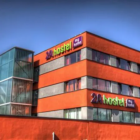 2a Hostel *