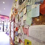 2a Hostel *